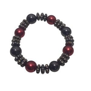 Hematite and Red Bead Stretchy Bracelet.